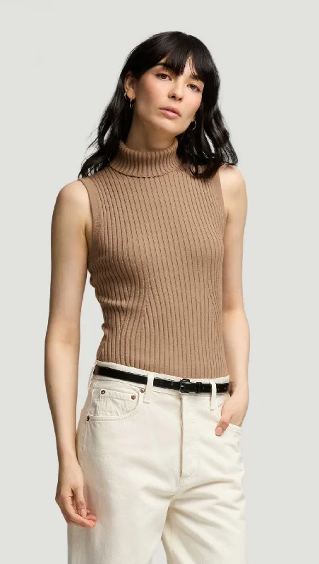 Women's Low Collar SweatersSleeveless Turtleneck in Stretch Wool | Camel