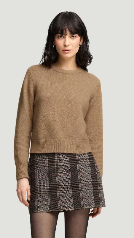 Women's Keyhole Collar SweatersShrunken Crewneck in Luxe Yarn | Camel