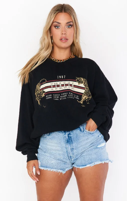 Women's Narrow Collar SweatersStanley Sweatshirt ~ Tiger Graphic