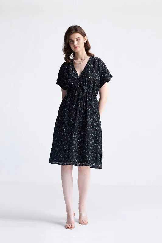 Women's Shirt Collar DressesGathered Knee-length Dress in Dark Blue Florals