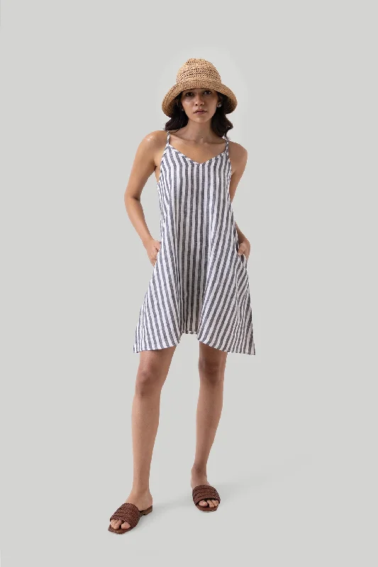 Women's U-Back DressesShort Tent Dress in Linen Stripes